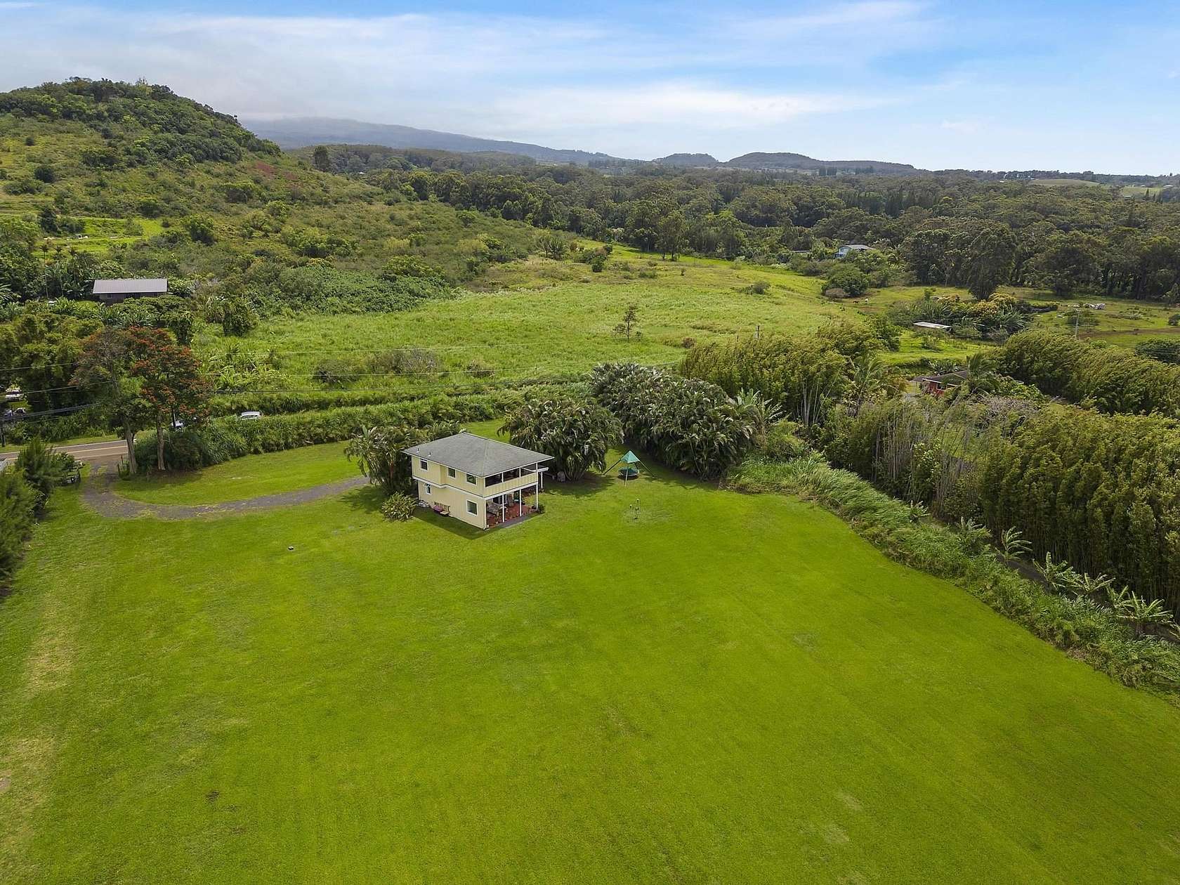 27.8 Acres of Agricultural Land with Home for Sale in Haʻikū, Hawaii