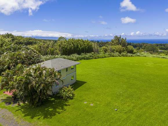 27.75 Acres of Agricultural Land with Home for Sale in Haʻikū, Hawaii