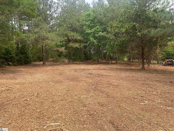 4 Acres of Commercial Land for Sale in Clinton, South Carolina