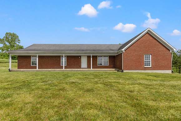 5 Acres of Residential Land with Home for Sale in Nicholasville, Kentucky