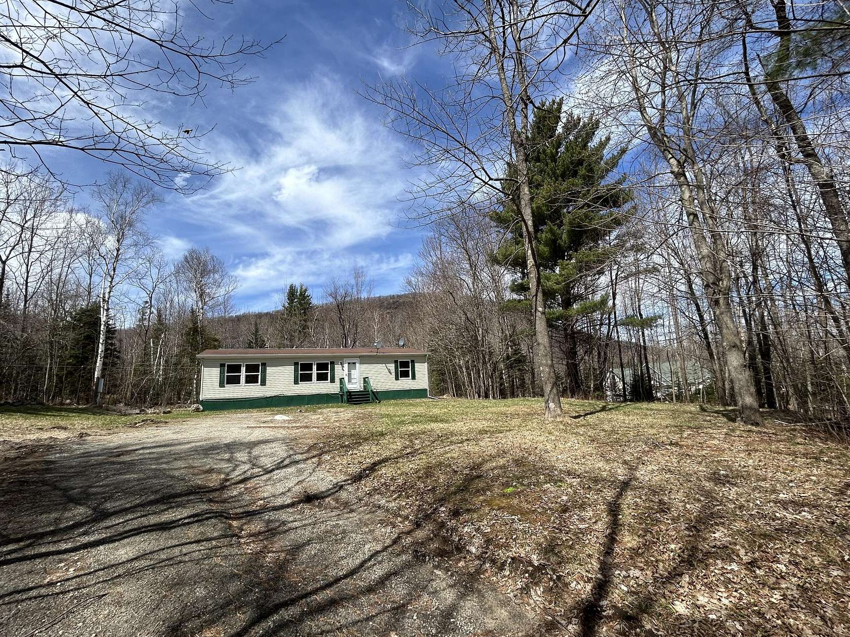 10.627 Acres of Recreational Land for Sale in Keene, New York