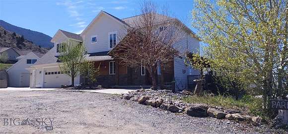 2.2 Acres of Residential Land with Home for Sale in Butte, Montana
