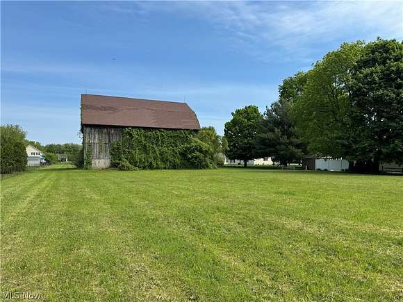 2 Acres of Residential Land for Sale in Conneaut, Ohio