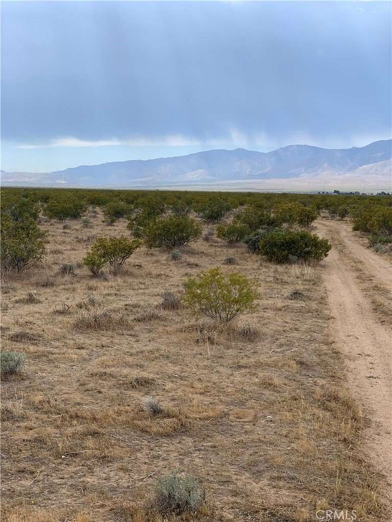 10.1 Acres of Land for Sale in Mojave, California