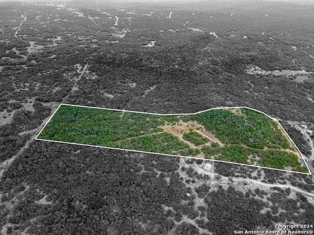 10 Acres of Residential Land for Sale in Hondo, Texas
