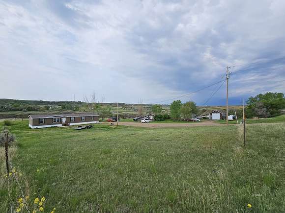 2 Acres of Residential Land with Home for Sale in Glendive, Montana