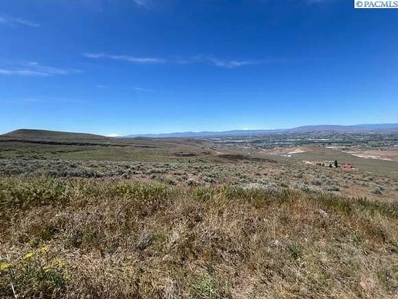 10.1 Acres of Land for Sale in Yakima, Washington