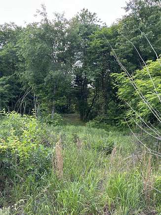 5 Acres of Residential Land for Sale in Winchester, Kentucky