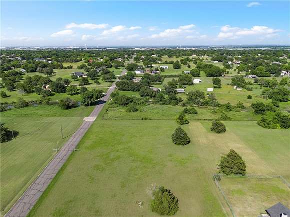 1.1 Acres of Residential Land for Sale in Hewitt, Texas
