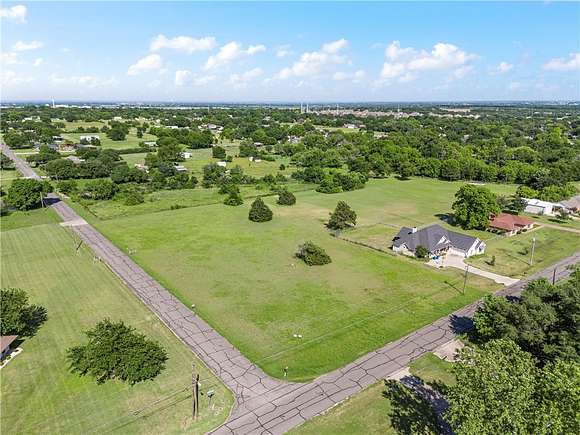 0.49 Acres of Residential Land for Sale in Hewitt, Texas