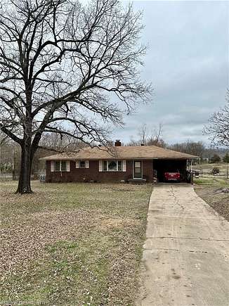 2.8 Acres of Residential Land with Home for Sale in Greenwood, Arkansas