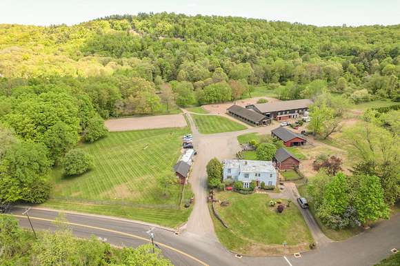 15.7 Acres of Land with Home for Sale in Simsbury, Connecticut