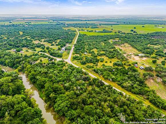 10 Acres of Land for Sale in Runge, Texas