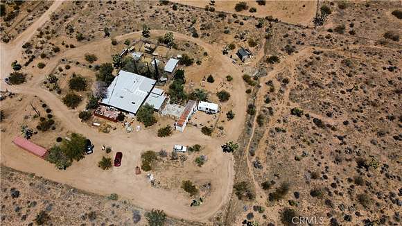 5 Acres of Residential Land with Home for Sale in Yucca Valley, California