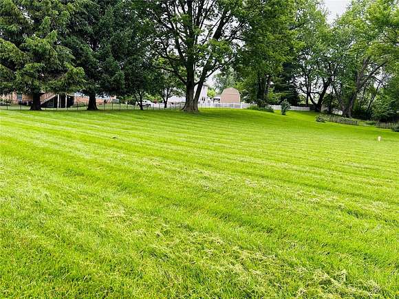 0.73 Acres of Residential Land for Sale in Glen Carbon, Illinois