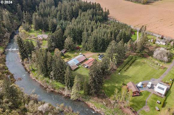 8.3 Acres of Residential Land with Home for Sale in Brownsville, Oregon