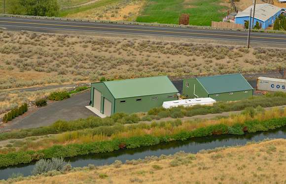 5.7 Acres of Residential Land with Home for Sale in Benton City, Washington