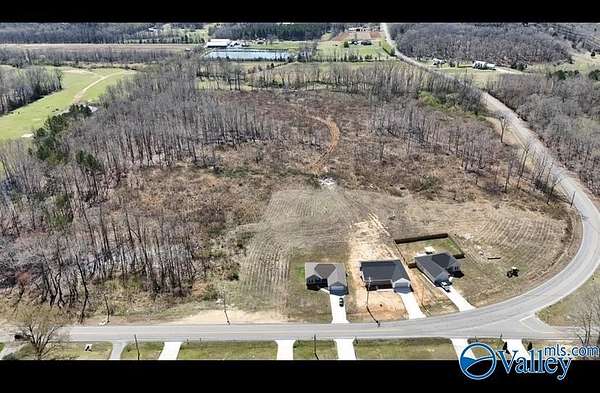 30 Acres of Land for Sale in Scottsboro, Alabama