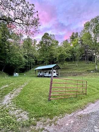 76 Acres of Recreational Land for Sale in Walton, West Virginia