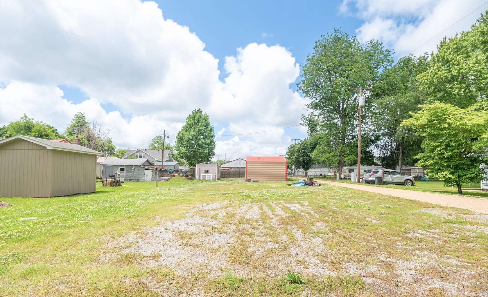 0.17 Acres of Mixed-Use Land for Sale in Dexter, Missouri