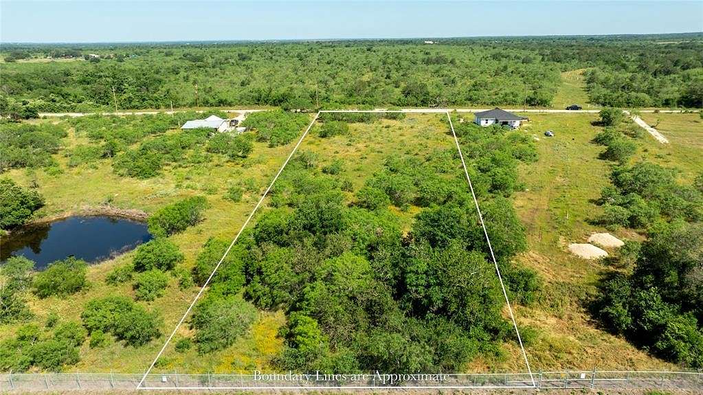 1.7 Acres of Land for Sale in Luling, Texas