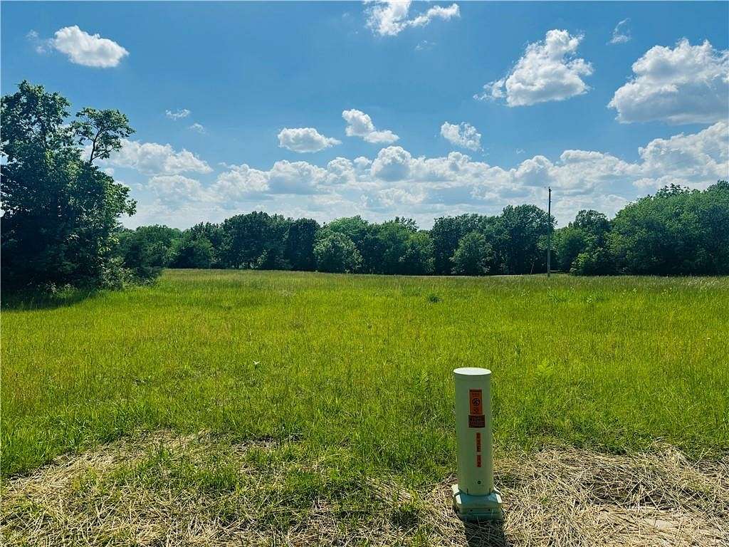 0.36 Acres of Residential Land for Sale in Gallatin, Missouri