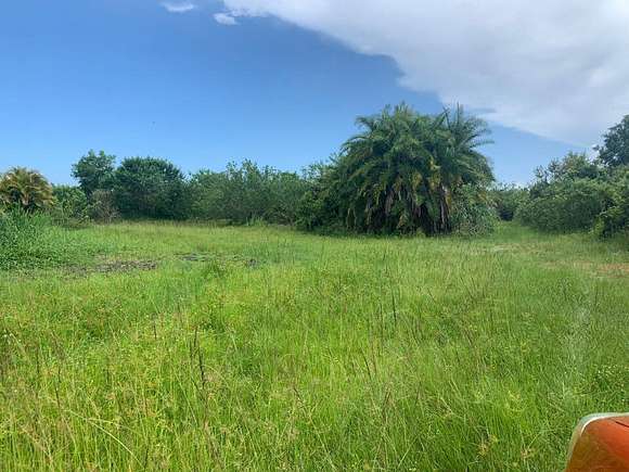 7.068 Acres of Residential Land for Sale in Loxahatchee Groves, Florida