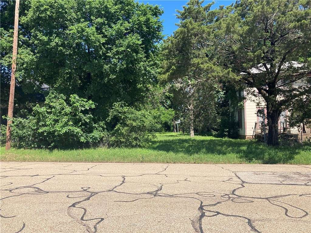 0.13 Acres of Residential Land for Sale in Waco, Texas