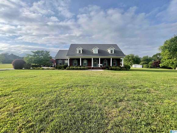 2.5 Acres of Residential Land with Home for Sale in Albertville, Alabama