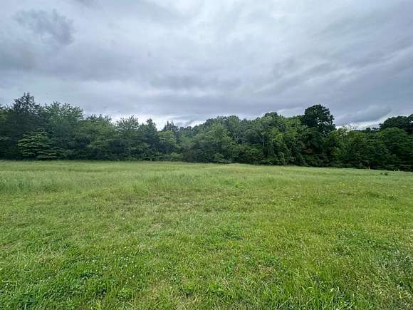 5.086 Acres of Residential Land for Sale in Greenbrier, Tennessee