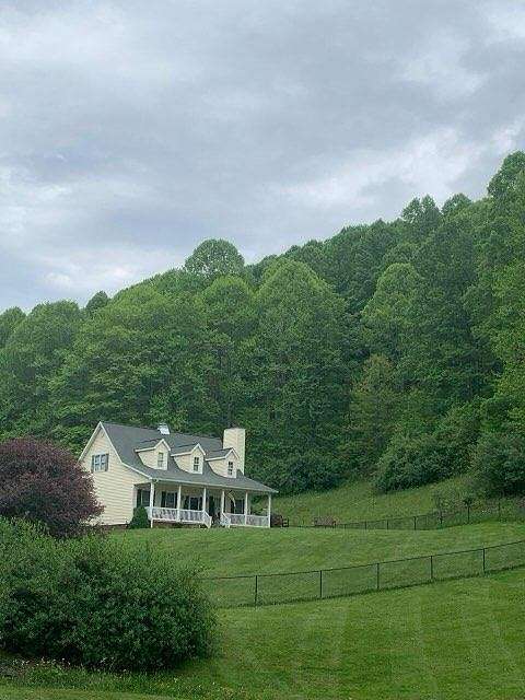 52 Acres of Land with Home for Sale in Tazewell, Virginia