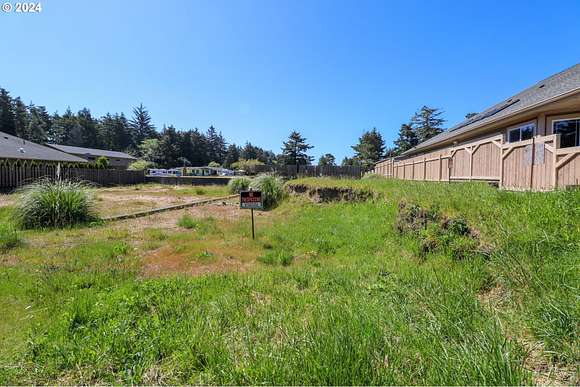 0.1 Acres of Residential Land for Sale in Coos Bay, Oregon