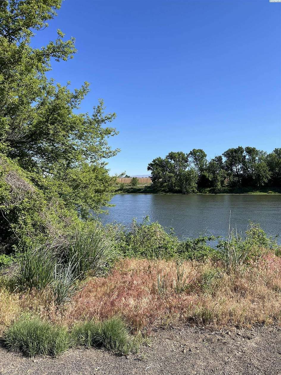 1.1 Acres of Residential Land for Sale in Prosser, Washington