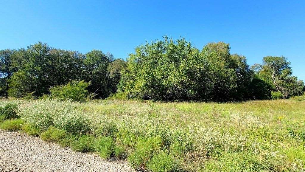 10.3 Acres of Land for Sale in Sulphur Springs, Texas