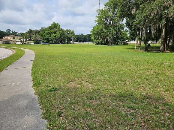 2.5 Acres of Commercial Land for Sale in Wildwood, Florida