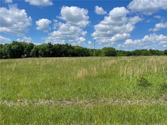 0.36 Acres of Residential Land for Sale in Gallatin, Missouri