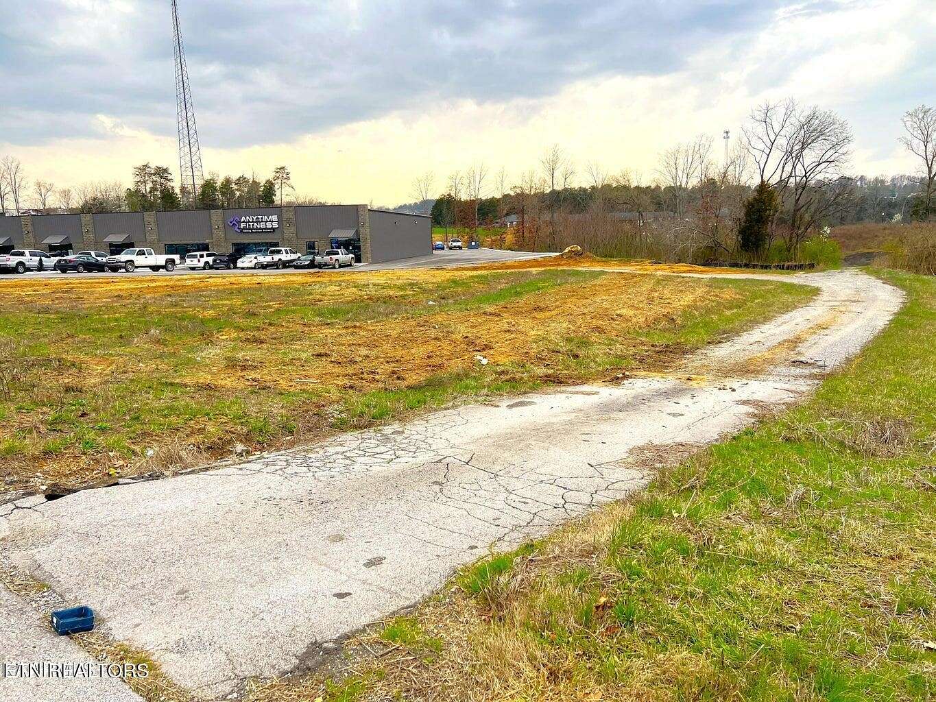 1.3 Acres of Commercial Land for Sale in Madisonville, Tennessee