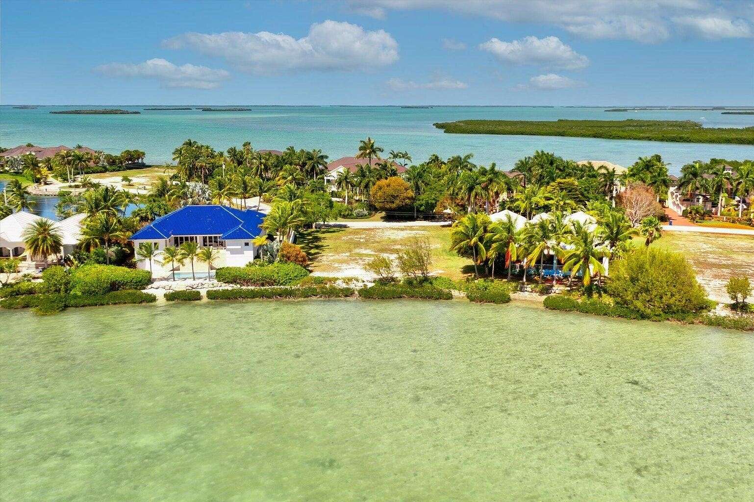 Residential Land for Sale in Shark Key, Florida