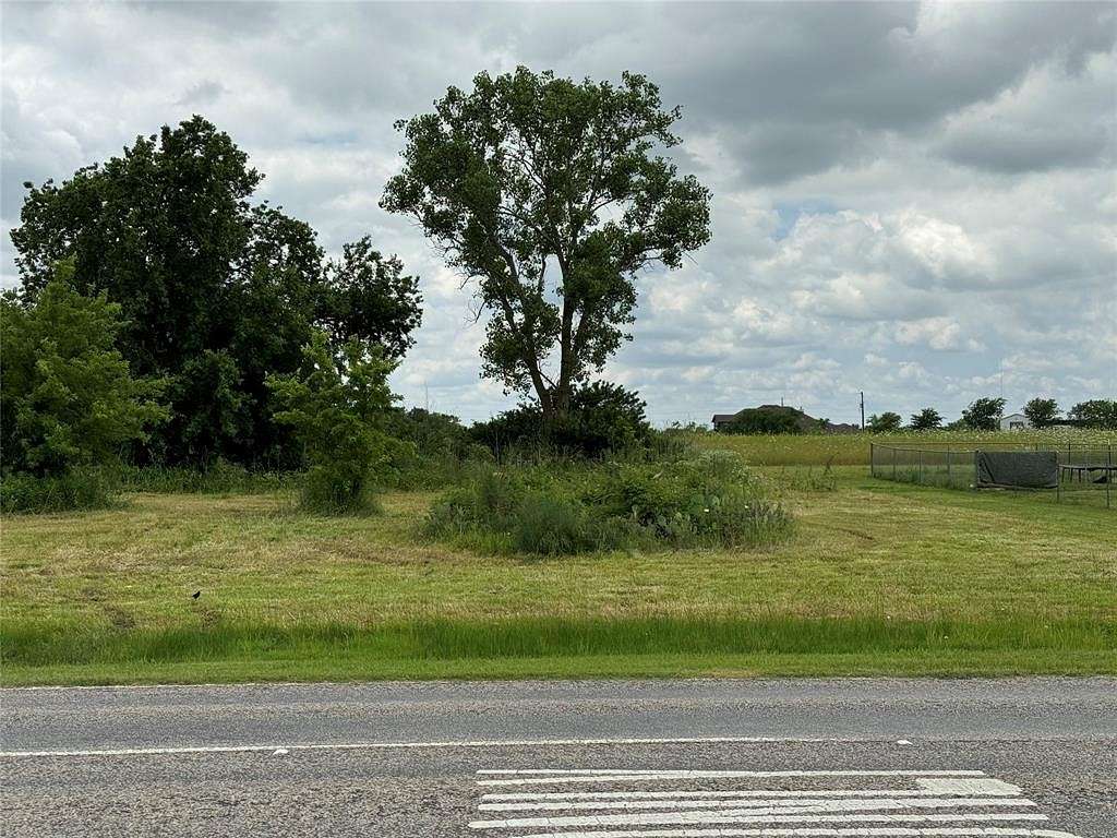 0.276 Acres of Commercial Land for Sale in Southmayd, Texas