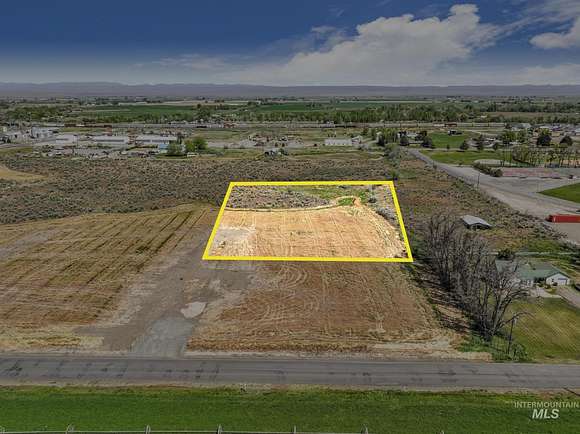 1.015 Acres of Residential Land for Sale in Gooding, Idaho