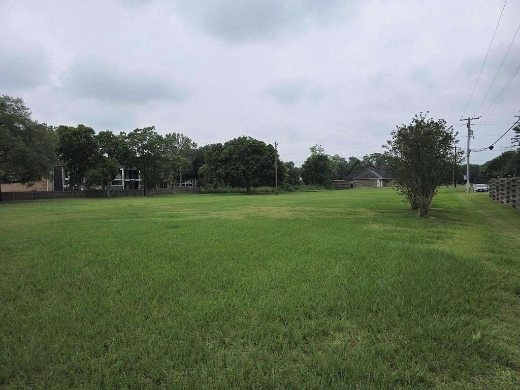 1.27 Acres of Residential Land for Sale in Bay City, Texas