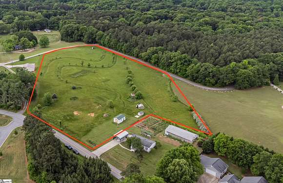 7 Acres of Residential Land for Sale in Simpsonville, South Carolina