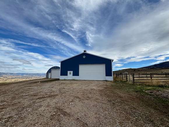 Agricultural Land with Home for Lease in Parachute, Colorado