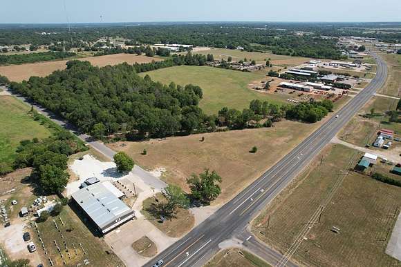 17.8 Acres of Commercial Land for Sale in Crockett, Texas