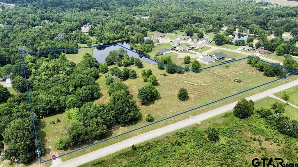 14.7 Acres of Land for Sale in Mount Pleasant, Texas