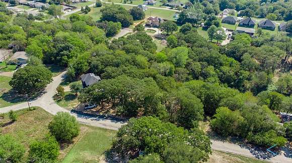0.33 Acres of Land for Sale in Gun Barrel City, Texas