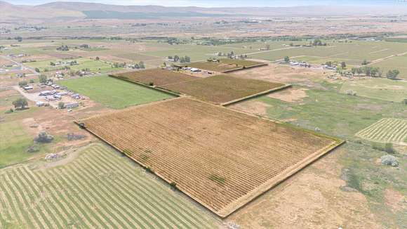34.65 Acres of Agricultural Land for Sale in Prosser, Washington