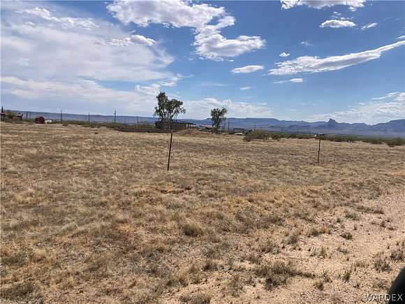 2.3 Acres of Residential Land for Sale in Golden Valley, Arizona