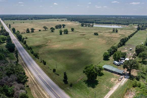 231 Acres of Agricultural Land for Sale in Avery, Texas