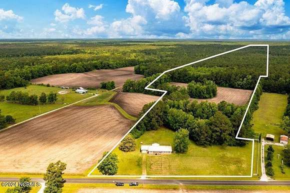 38.9 Acres of Land with Home for Sale in Swansboro, North Carolina